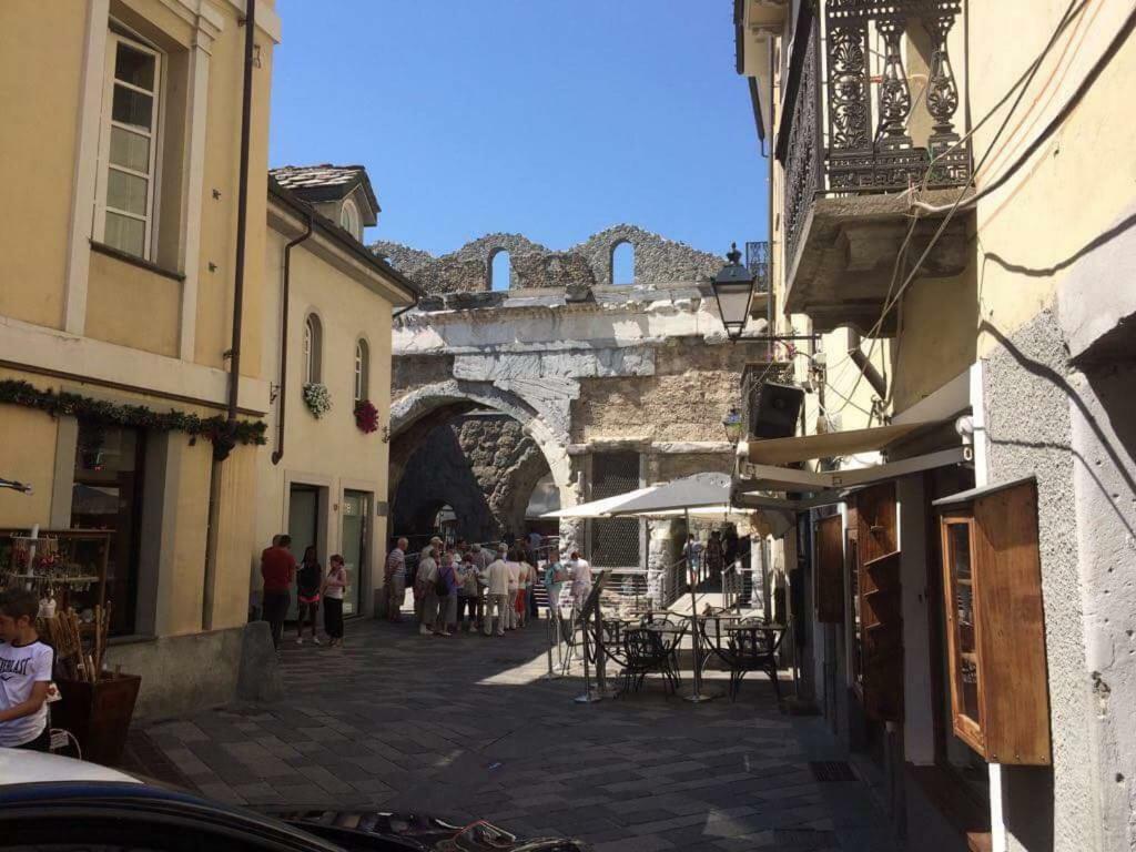Al Teatro Romano - Cir 0343 Aosta Exterior foto